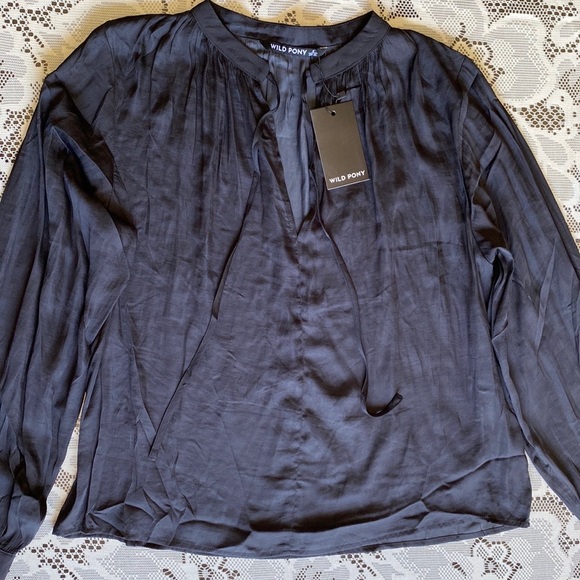 Wild Pony Black Long-Sleeved Blouse - Picture 1 of 4